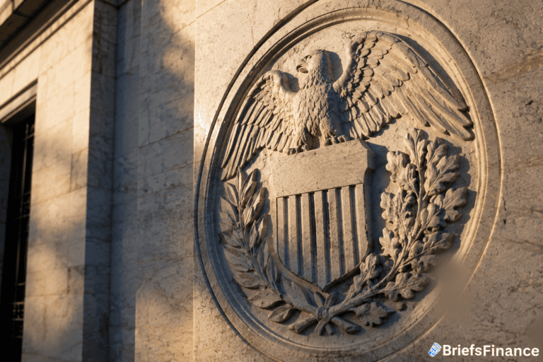 Warren Buffett Calls Trump's Pick for Fed Chair a 'Good Choice'
