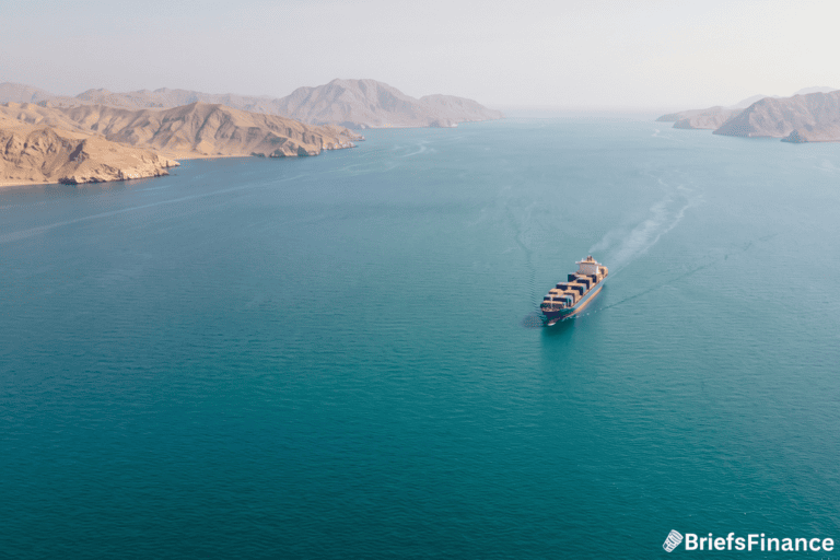 Hormuz Strait Shipping Collapses to Just 14 Vessels on Sunday